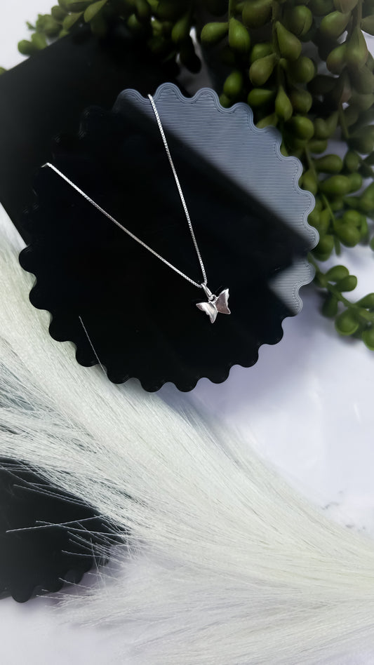 Colar Borboleta Basic