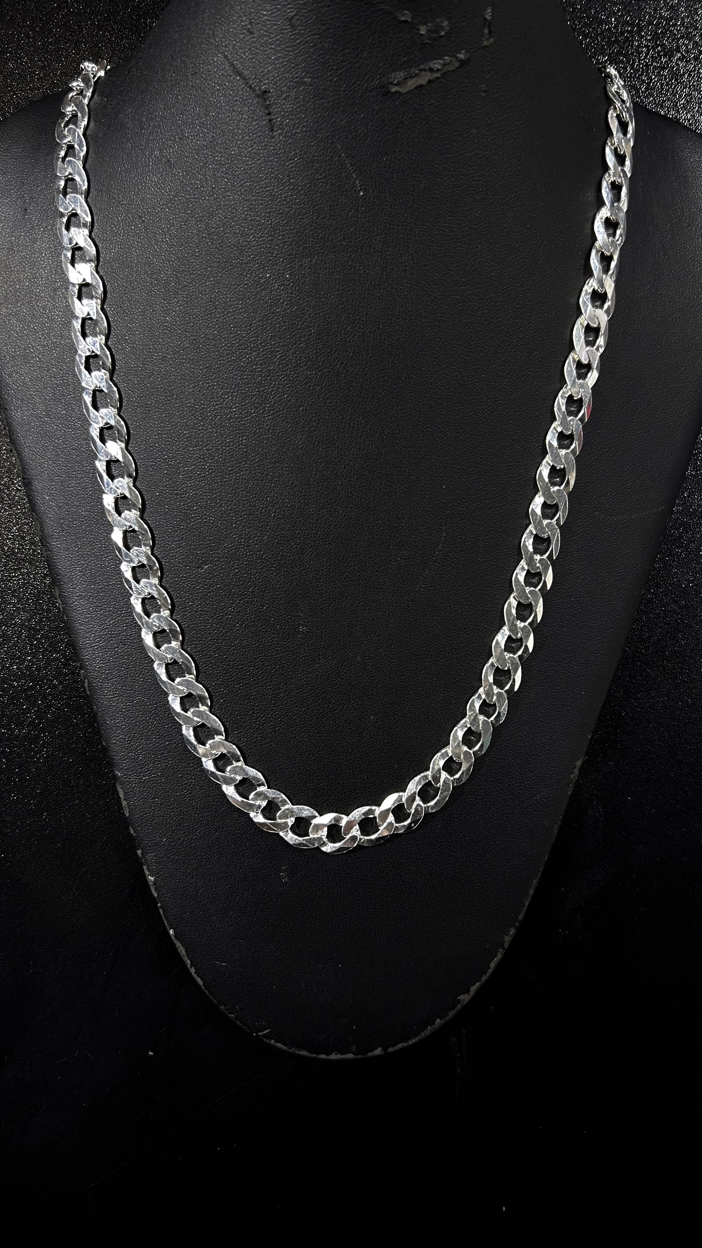 Corrente Escamada 1x1 10mm 58g